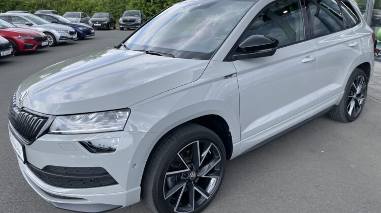 Karoq 2,0TSi Sportline 4×4 Pano AHK Kamera Key