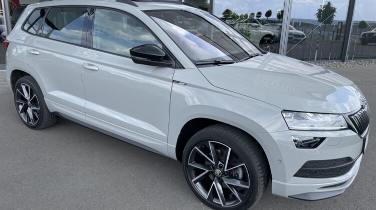 Karoq 2,0TSi Sportline 4×4 Pano AHK Kamera Key