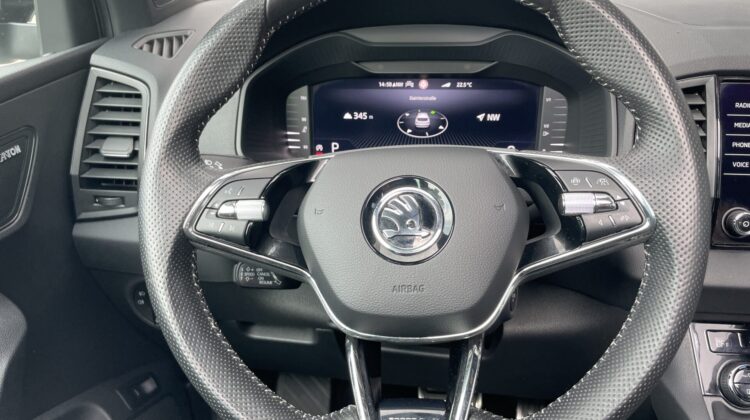 Karoq 2,0TSi Sportline 4×4 Pano AHK Kamera Key