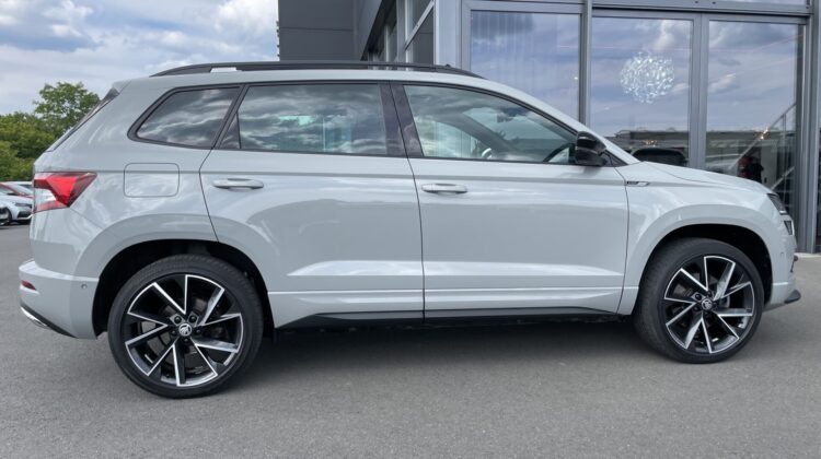Karoq 2,0TSi Sportline 4×4 Pano AHK Kamera Key