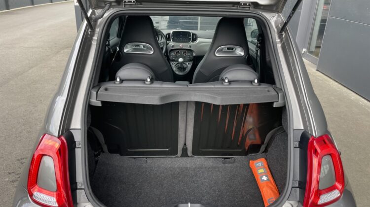 595 Turismo 17″ Vollleder Akra. Beats Xenon Navi