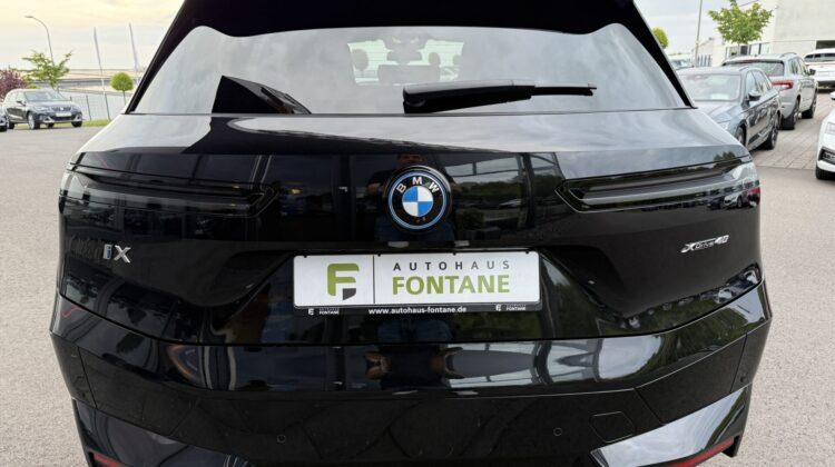 iX 40 xDrive Sport 22″ Alu AHK Harmann/Kar. DAP