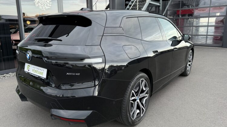 iX 40 xDrive Sport 22″ Alu AHK Harmann/Kar. DAP