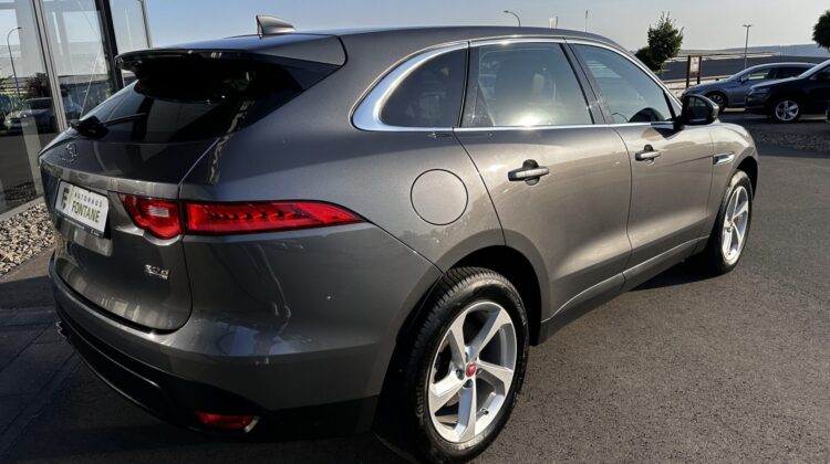 F-PACE AWD LEDER Navi AHK Kamera PDC