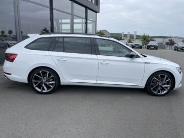 Superb Combi 2,0TSi Sportline 4×4 19″Columbus