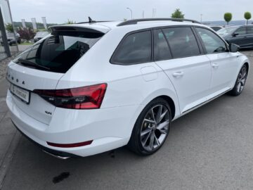 Superb Combi 2,0TSi Sportline 4×4 19″Columbus
