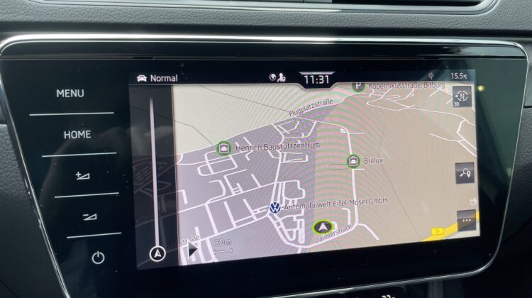 Superb Combi 2,0TSi Sportline 4×4 19″Columbus
