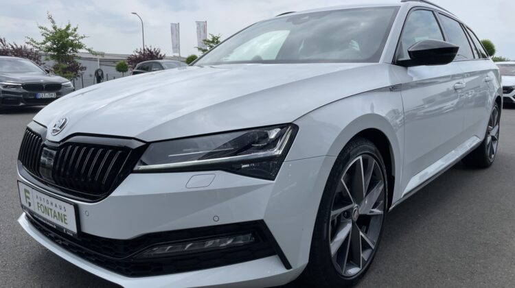 Superb Combi 2,0TSi Sportline 4×4 19″Columbus