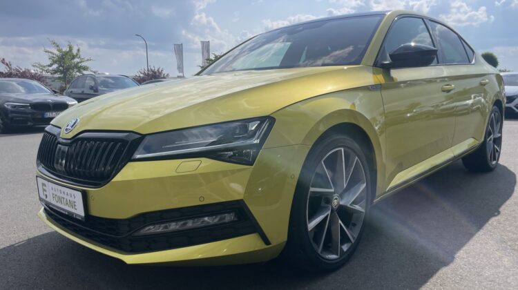 Superb Lim. Sportline 4×4 19″Pano AHK Canton