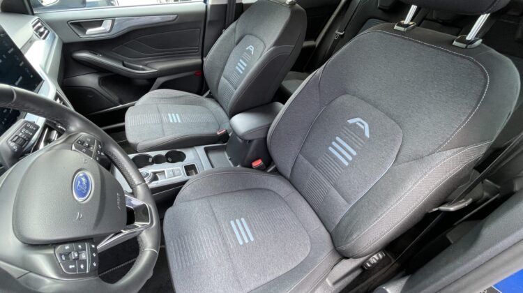 Focus Limo 1,5 TDCi Active X B&O Navi Apple Key