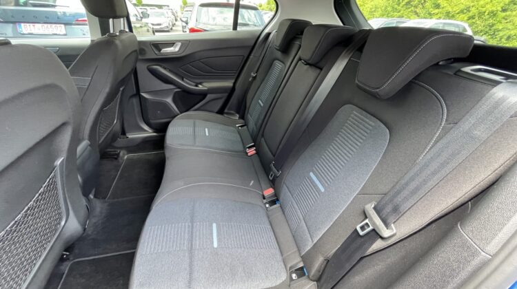 Focus Limo 1,5 TDCi Active X B&O Navi Apple Key