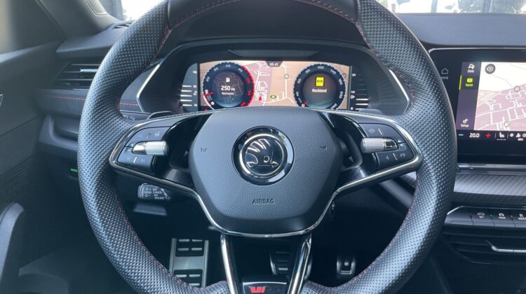 Octavia Combi 2,0TDi RS Leder Matrix Massage Key