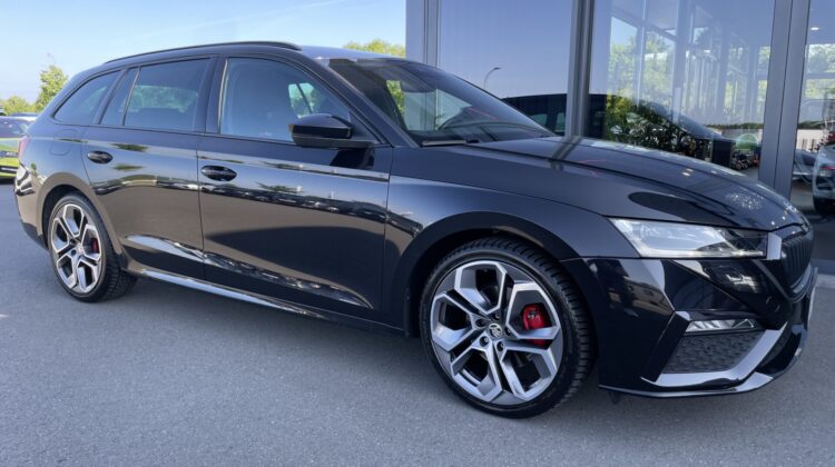 Octavia Combi 2,0TDi RS Leder Matrix Massage Key