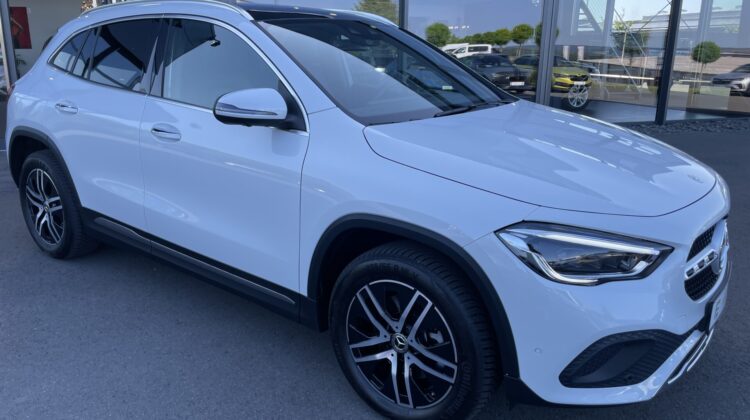 GLA 250 4Matic 360° Navi Pano Leder Massage LED