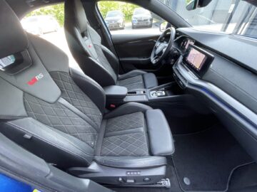 Octavia Limousine 2,0TSi RS Leder HUD AHK DCC