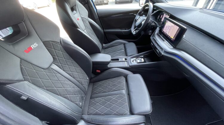 Octavia Limousine 2,0TSi RS Leder HUD AHK DCC
