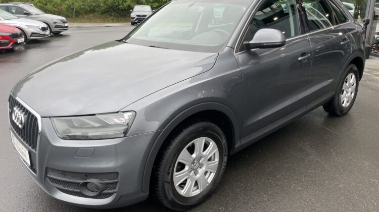 Q3 2.0 TFSI quattro Navi Teilleder AHK 6-Gang