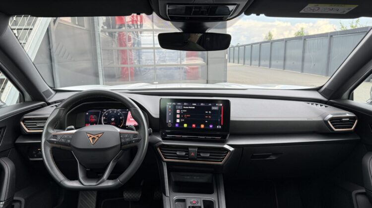 Formentor 1.5TSI DSG Kamera Pano SHZ LED 1.Hand