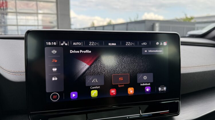 Formentor 1.5TSI DSG Kamera Pano SHZ LED 1.Hand