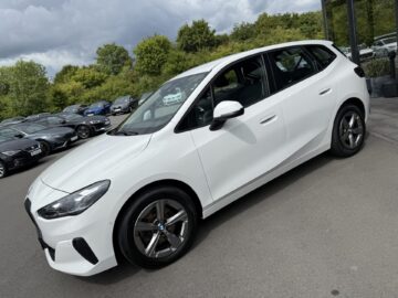 Active Tourer 218 d AT Navi Kamera LED eAHK LED