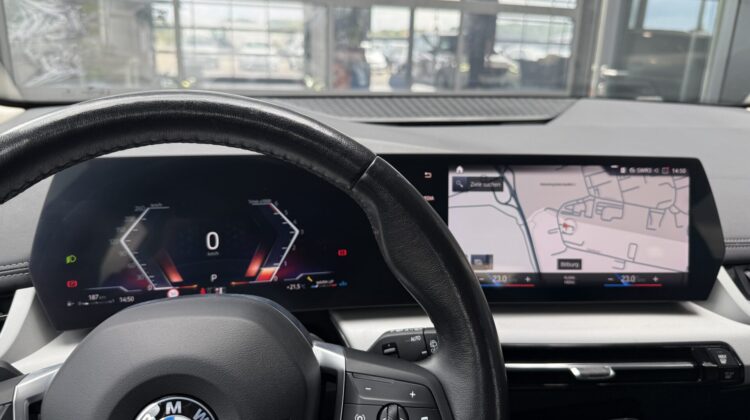 Active Tourer 218 d AT Navi Kamera LED eAHK LED