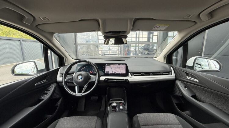 Active Tourer 218 d AT Navi Kamera LED eAHK LED