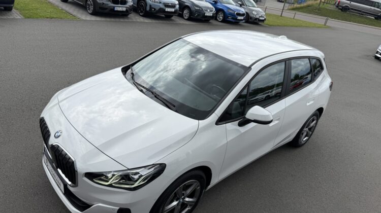 Active Tourer 218 d AT Navi Kamera LED eAHK LED