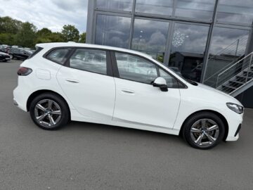 Active Tourer 218 d AT Navi Kamera LED eAHK LED