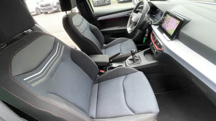 Ibiza FR 17″ Navi LED AppleCarplay PDC