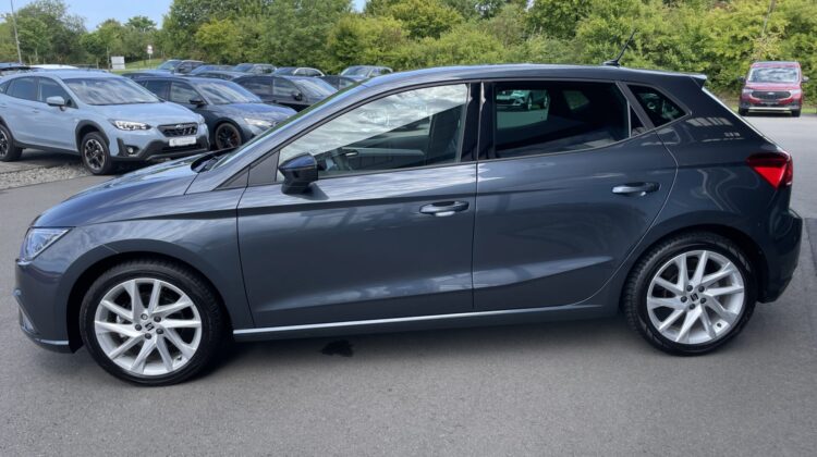 Ibiza FR 17″ Navi LED AppleCarplay PDC SHZ