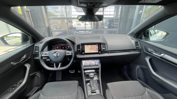 Karoq 2,0TSi DSG Sportline 4×4 Pano Standhz Navi
