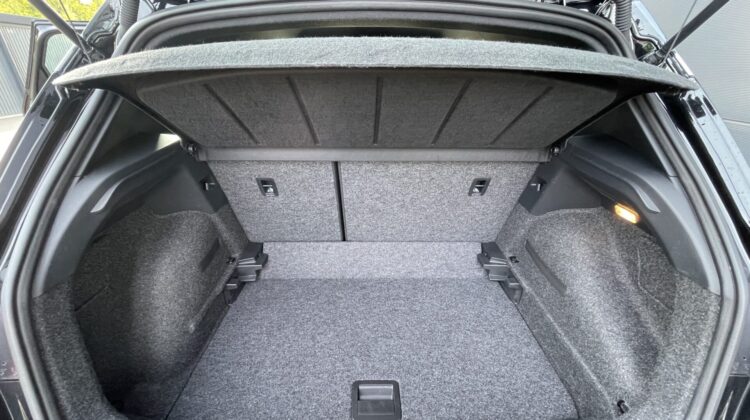 Arona Xperience Schalter Navi LED Kamera Sitzhz