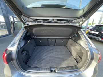 B 200d 8G-DCT WideScreen Kamera Leder Navi
