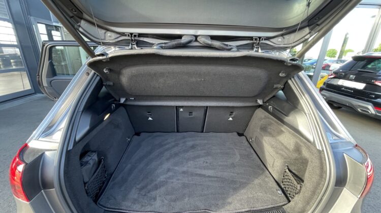 B 200d 8G-DCT WideScreen Kamera Leder Navi