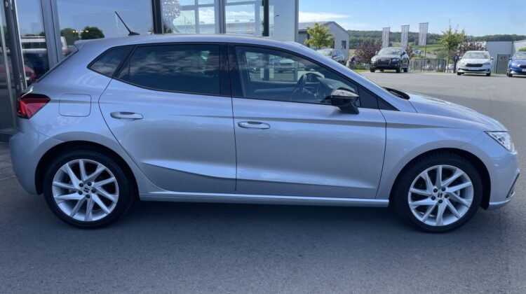 Ibiza FR DSG 17″ Navi LED AppleCarplay PDC