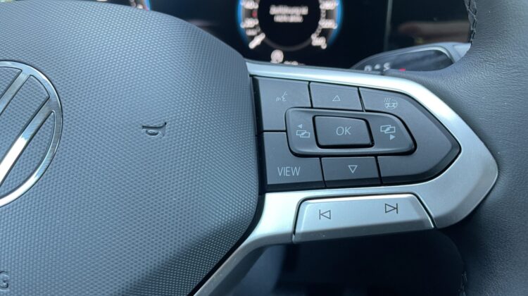 Passat Variant 2.0TDI Elegance Alc. AHK IQ-Light