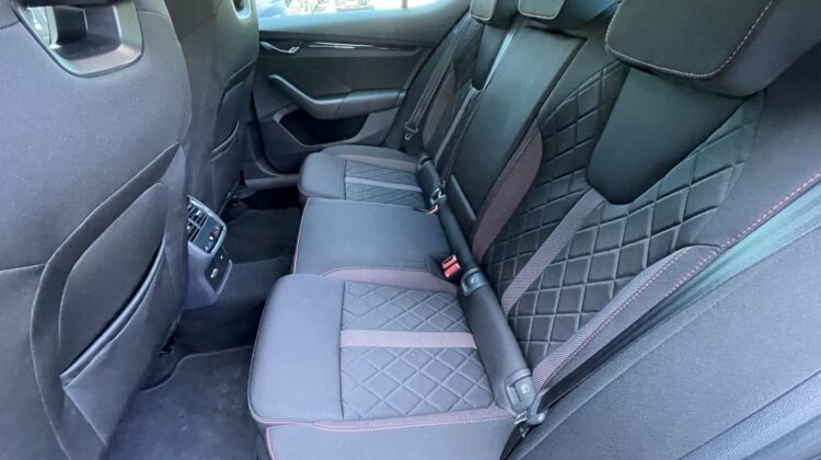 Octavia 2,0TSi Limousine RS 19″ Columbus Matrix