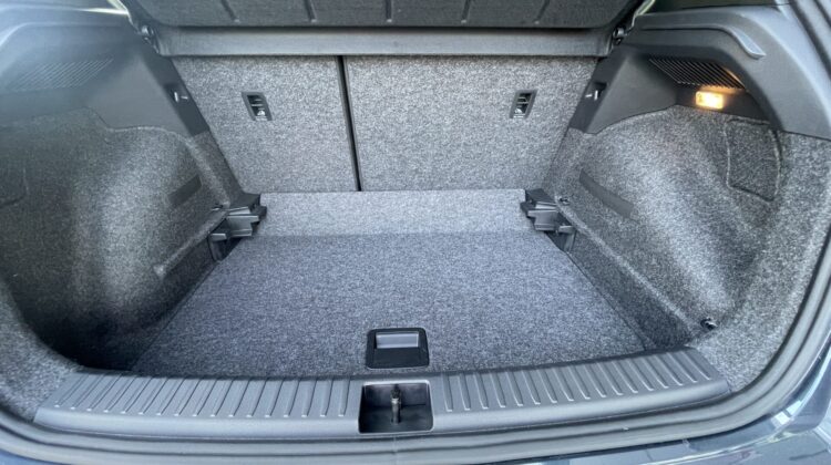 Arona 1,0TSi Xperience Schalter Navi LED Kamera