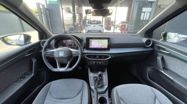 Arona 1,0TSi Xperience Schalter Navi LED Kamera