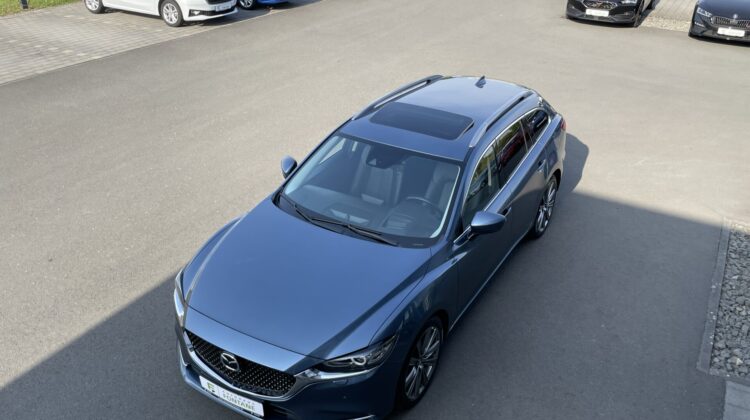 6 Kombi Sports-Line 2,5 AT Bose 360°Leder Navi