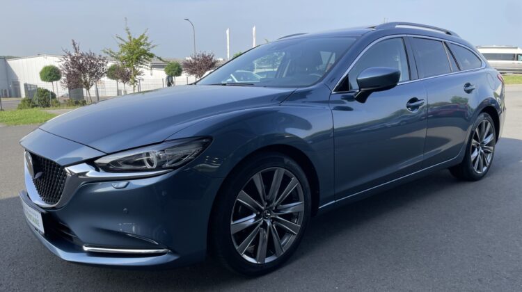 6 Kombi Sports-Line 2,5 AT Bose 360°Leder Navi