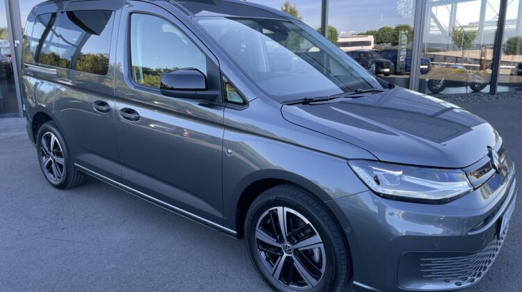 Caddy 2,0TDi DSG Kamera Apple Sitzhz Virtual LED