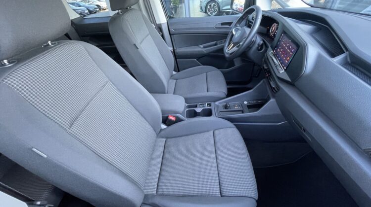 Caddy 2,0TDi DSG Kamera Apple Sitzhz Virtual LED