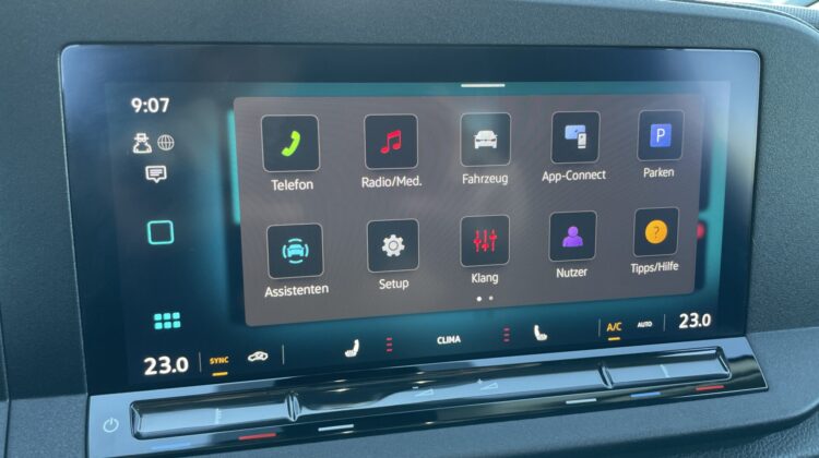 Caddy 2,0TDi DSG Kamera Apple Sitzhz Virtual LED