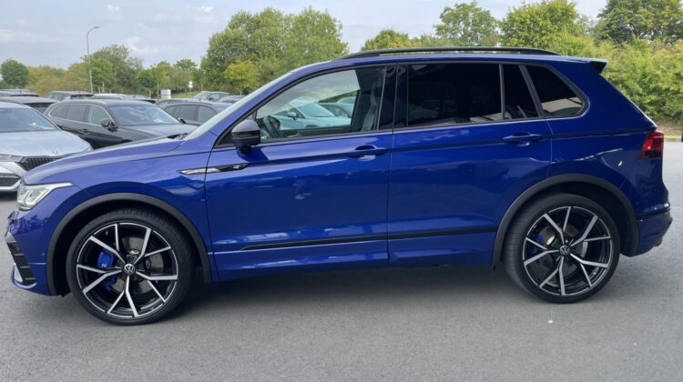 Tiguan R 4Motion Akrapovic 360°AHK 21″Black DCC