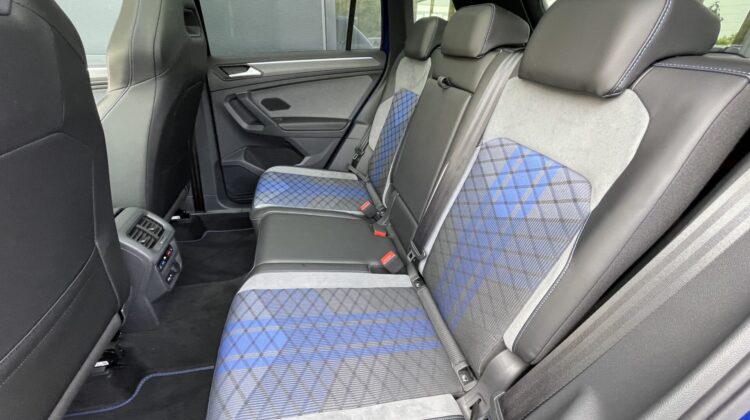 Tiguan R 4Motion Akrapovic 360°AHK 21″Black DCC