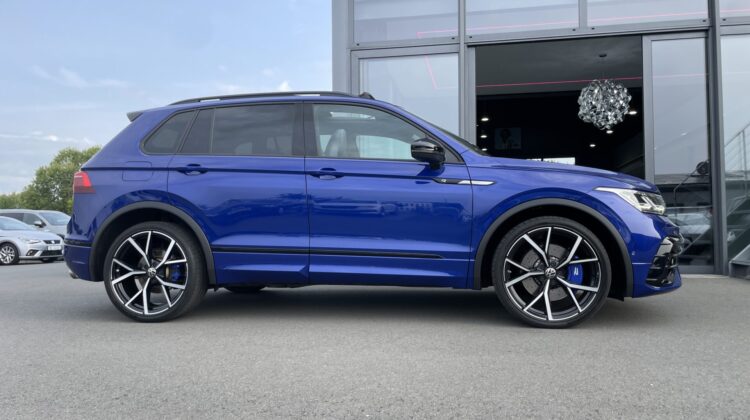 Tiguan R 4Motion Akrapovic 360°AHK 21″Black DCC