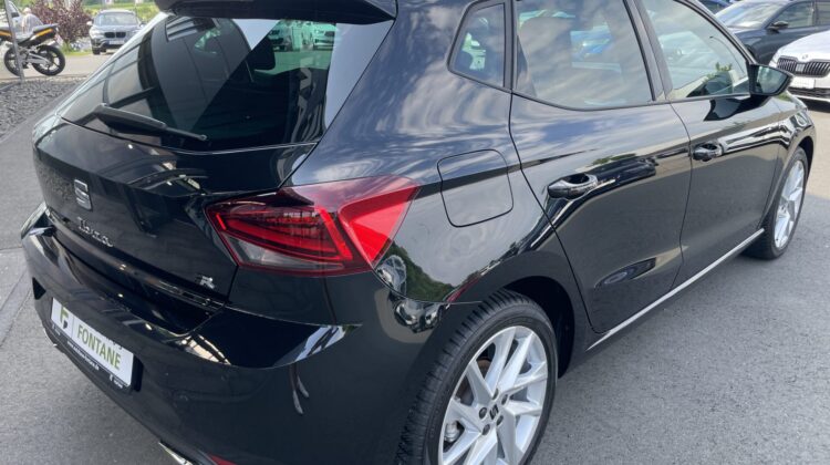Ibiza FR 17″ Navi LED AppleCarplay PDC