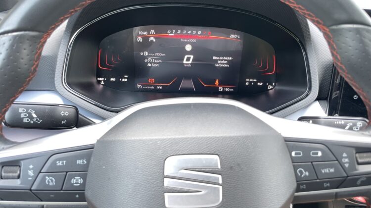 Ibiza FR 17″ Navi LED AppleCarplay PDC