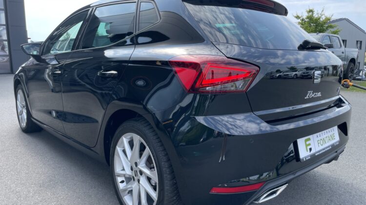 Ibiza FR 17″ Navi LED AppleCarplay PDC